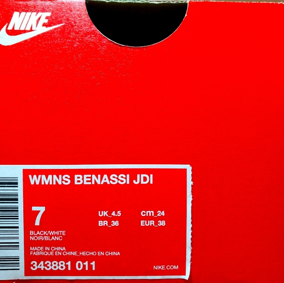 Nike Benassi Slides ~ Ladies size 7 ~ NEW IN BOX - Picture 3 of 3